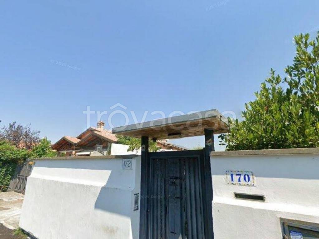 appartamento in vendita a Roma in zona Infernetto