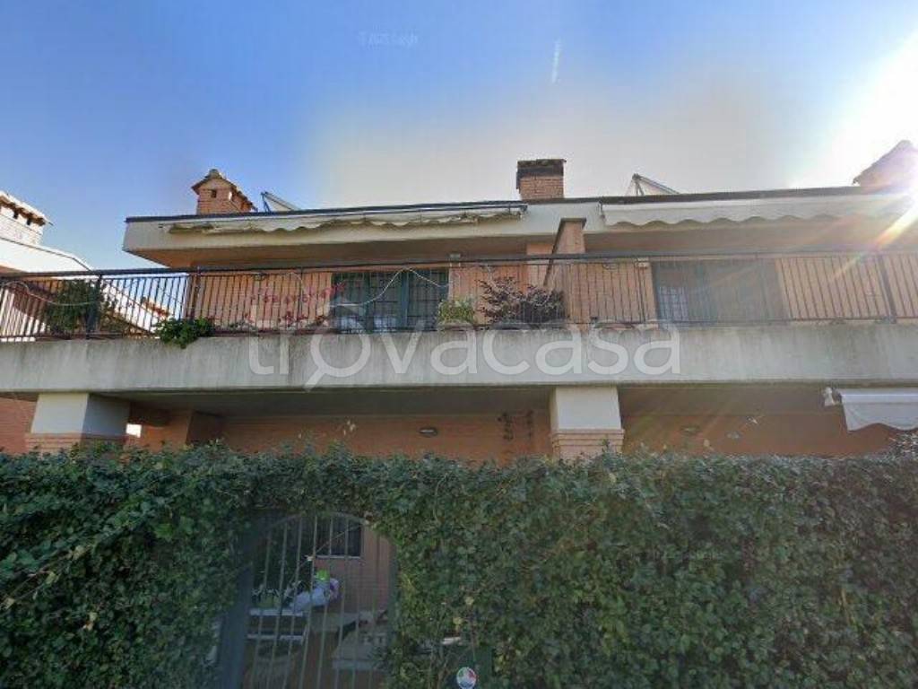 casa indipendente in vendita a Roma in zona Casal Morena