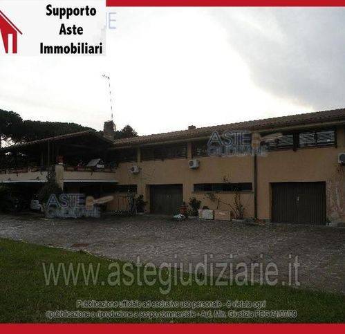 appartamento in vendita a Roma in zona Infernetto