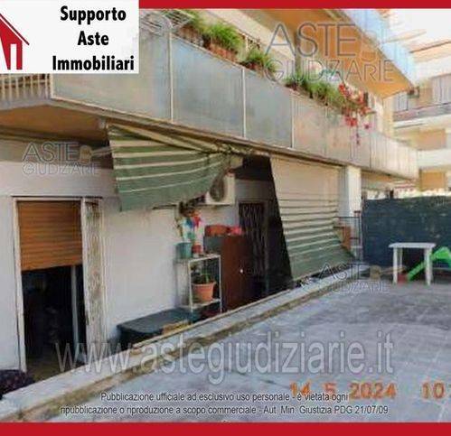 appartamento in vendita a Roma in zona Primavalle