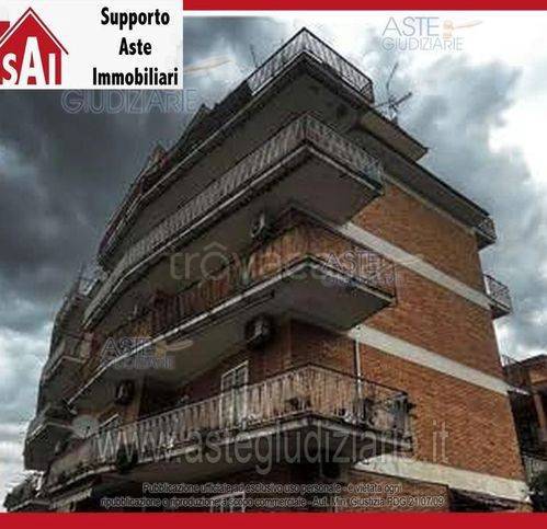 appartamento in vendita a Roma in zona Labaro