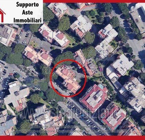 appartamento in vendita a Roma in zona Ostia