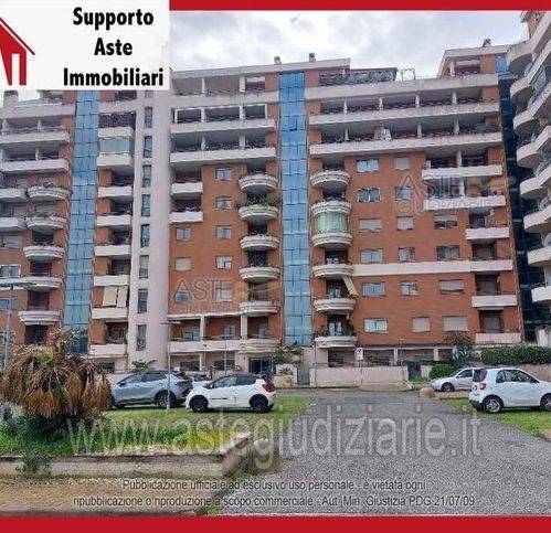 appartamento in vendita a Roma in zona Acilia