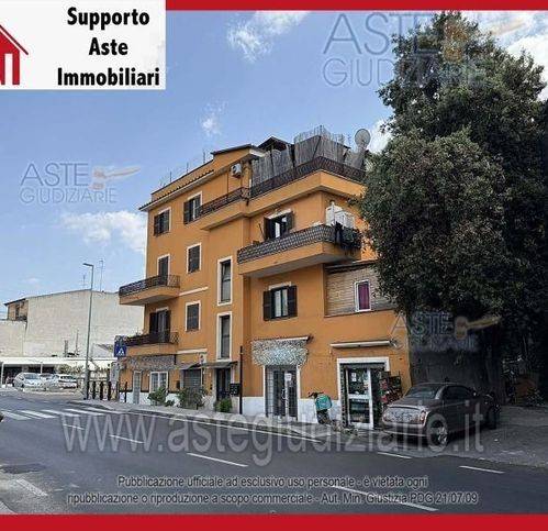 appartamento in vendita a Roma in zona Primavalle