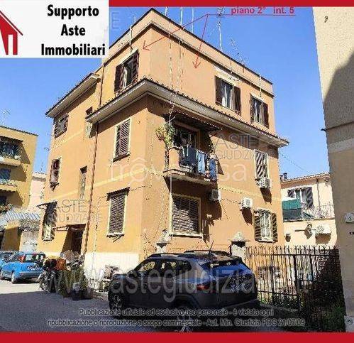 appartamento in vendita a Roma in zona Prenestino-Centocelle