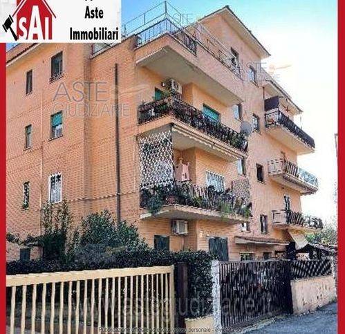 appartamento in vendita a Roma in zona Labaro