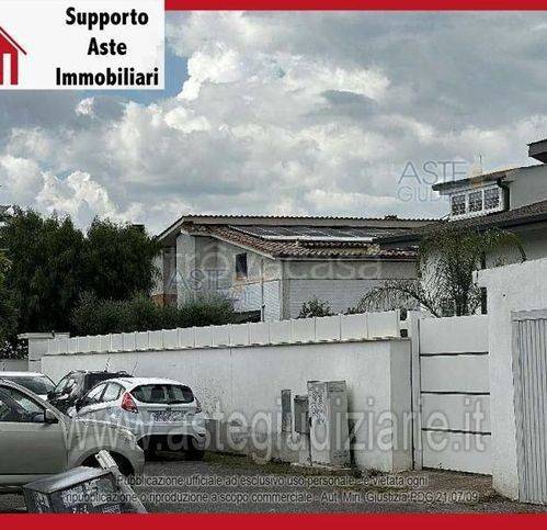 appartamento in vendita a Roma in zona Infernetto