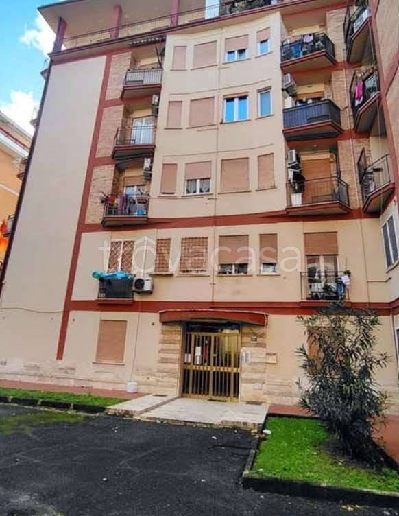 appartamento in vendita a Roma in zona Ostia