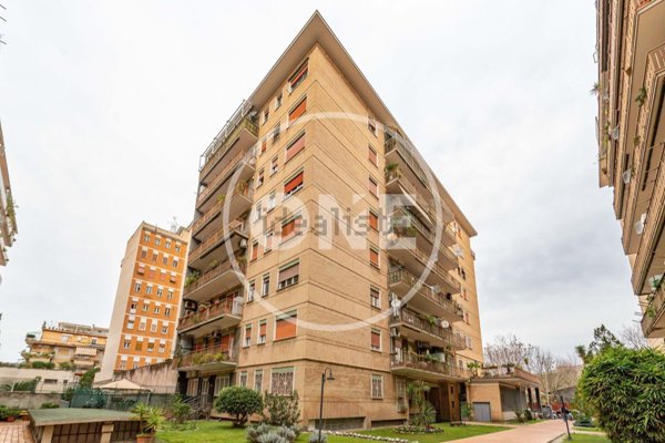 appartamento in vendita a Roma in zona Collatino