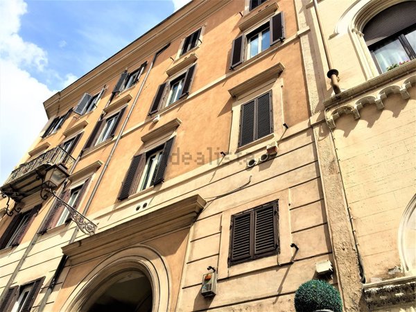 locale commerciale in vendita a Roma in zona Campo Marzio