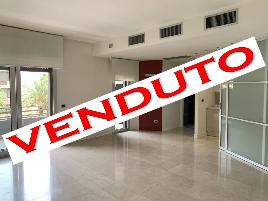 appartamento in vendita a Roma in zona Torrino