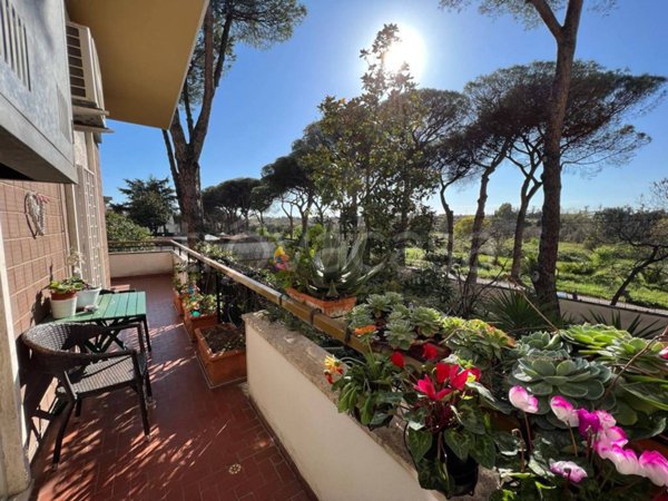 appartamento in vendita a Roma in zona Appio Claudio