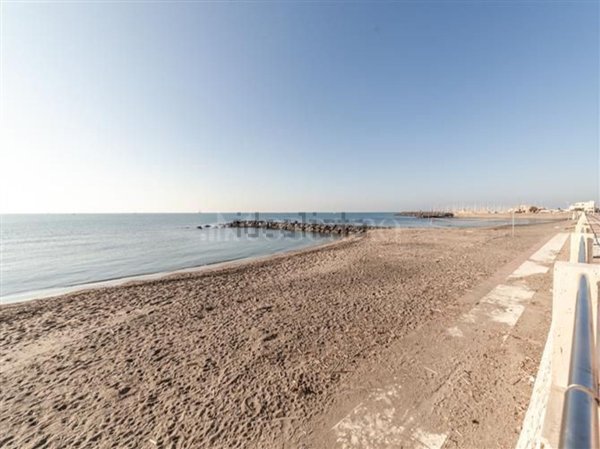 appartamento in vendita a Roma in zona Ostia