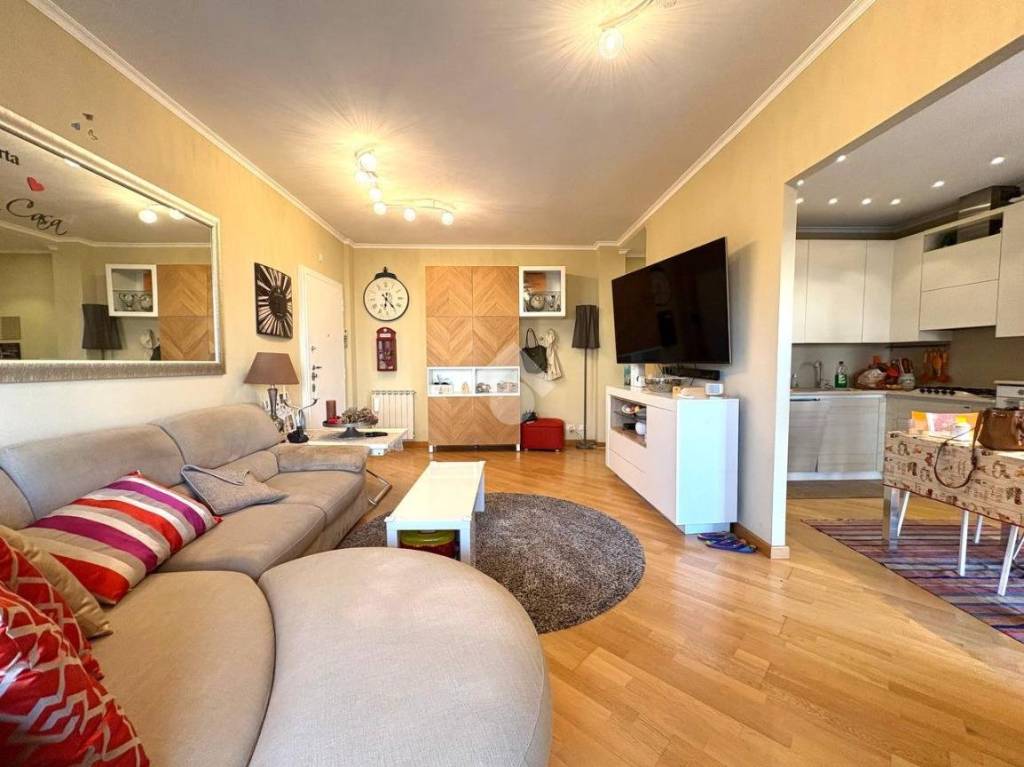 appartamento in vendita a Roma in zona Torre Maura