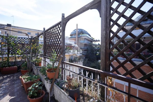 appartamento in vendita a Roma in zona Della Vittoria