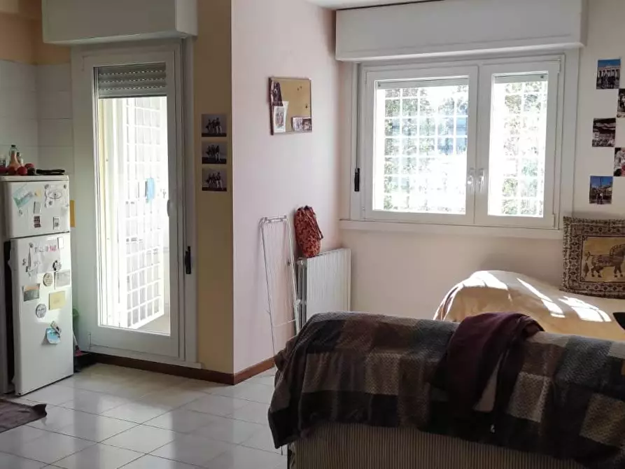 appartamento in vendita a Roma in zona Ardeatino