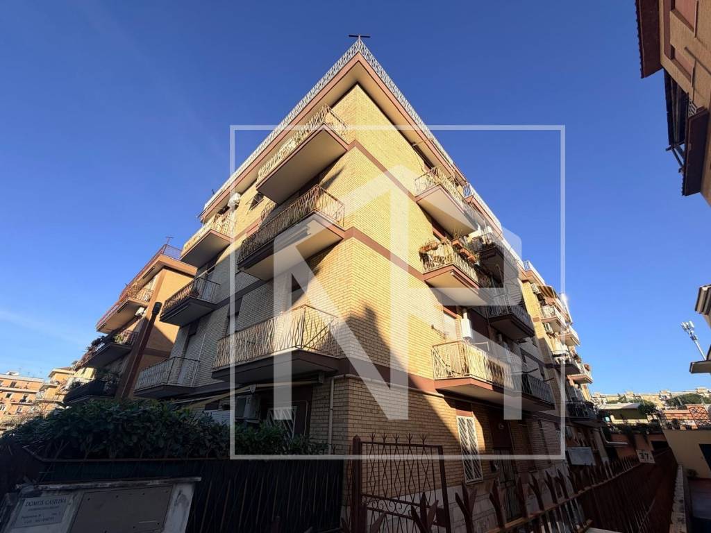 appartamento in vendita a Roma in zona Torre Maura
