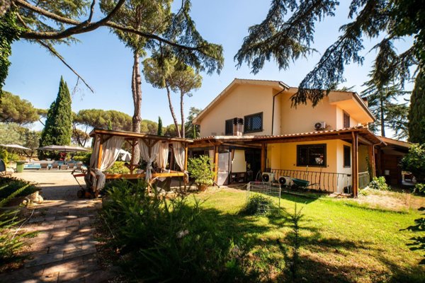 casa indipendente in vendita a Roma in zona La Storta