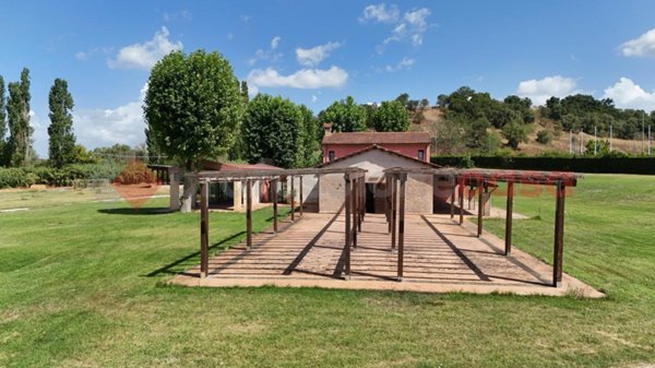 casa indipendente in vendita a Roma in zona Magliana Vecchia