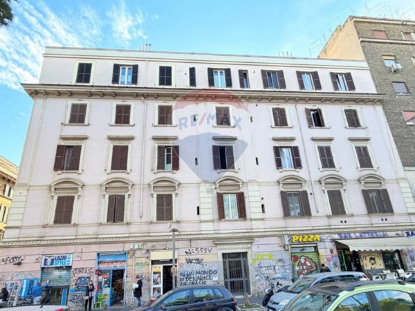 appartamento in vendita a Roma in zona Prenestino-Labicano