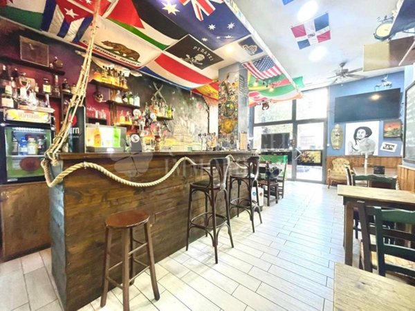 negozio in vendita a Roma in zona Prenestino-Centocelle