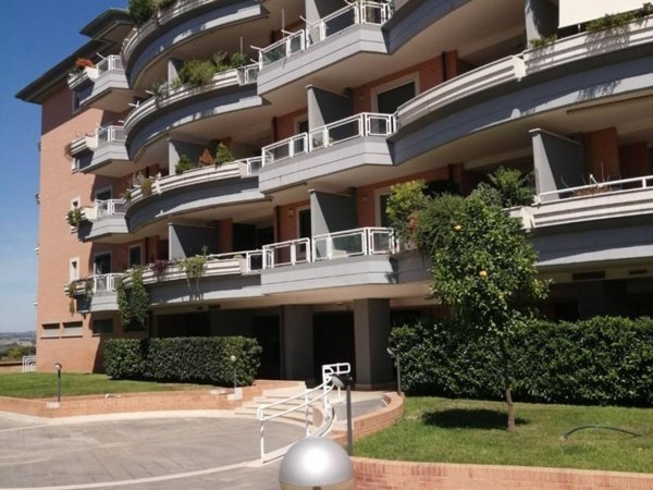 appartamento in vendita a Roma in zona Sette Bagni