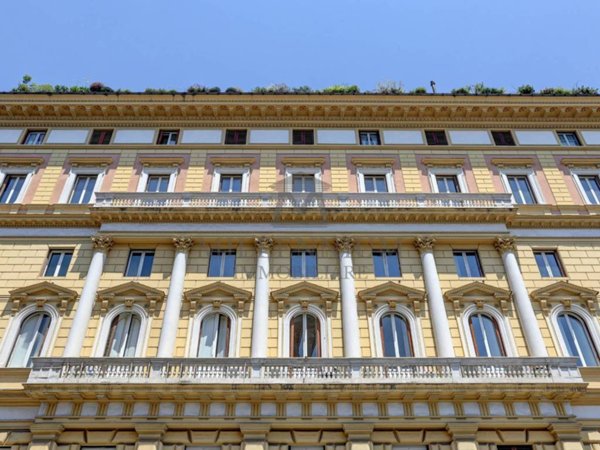 appartamento in vendita a Roma in zona Parione/Sant'Eustachio