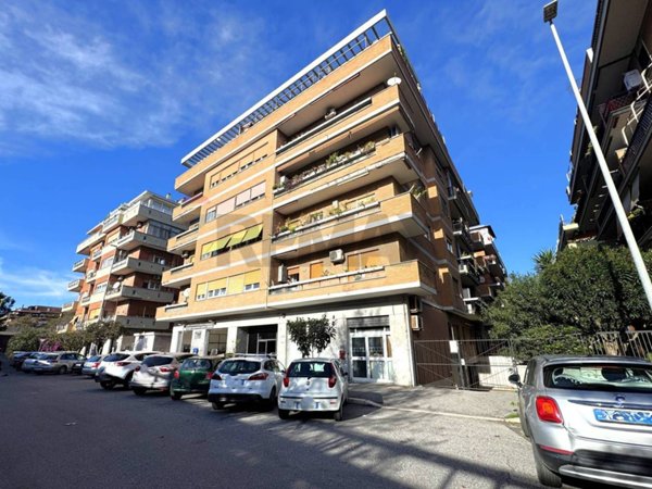 appartamento in vendita a Roma in zona Ostia