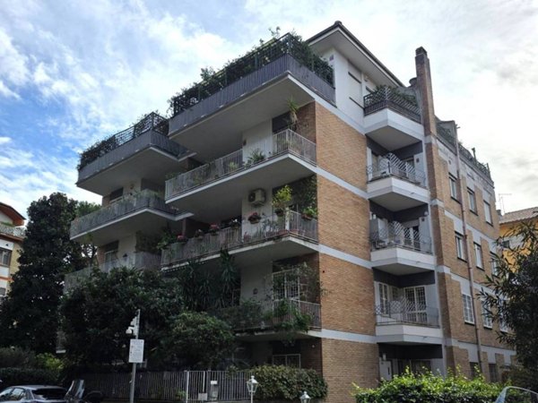 appartamento in vendita a Roma in zona Tor di Quinto