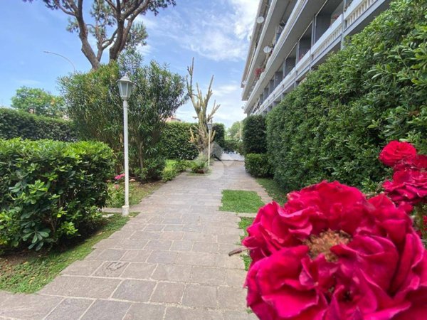 appartamento in vendita a Roma in zona Ostia