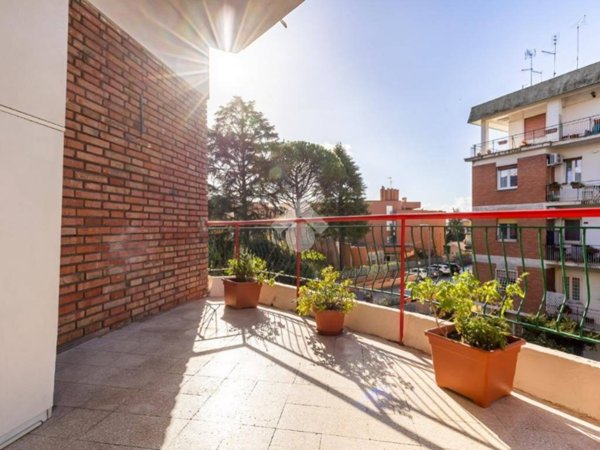 appartamento in vendita a Roma in zona Aurelio