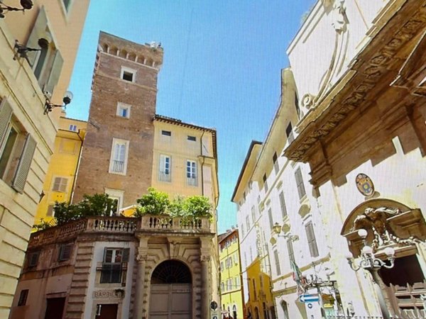 appartamento in vendita a Roma in zona Rione di Ponte