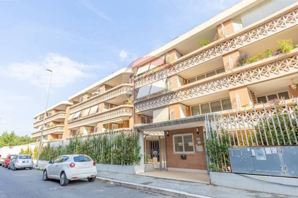 appartamento in vendita a Roma in zona EUR