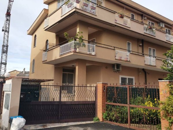 appartamento in vendita a Roma in zona Ottavia