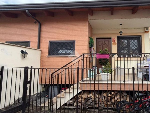 casa indipendente in vendita a Roma in zona Borghesiana