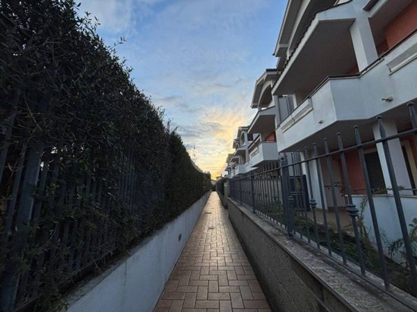 appartamento in vendita a Roma in zona Massimina/Casal Lumbroso