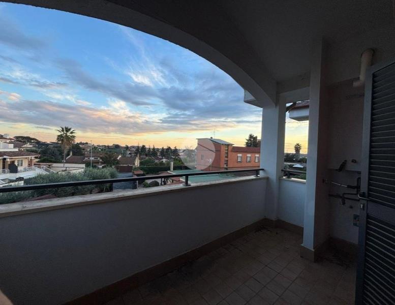 appartamento in vendita a Roma in zona Massimina/Casal Lumbroso