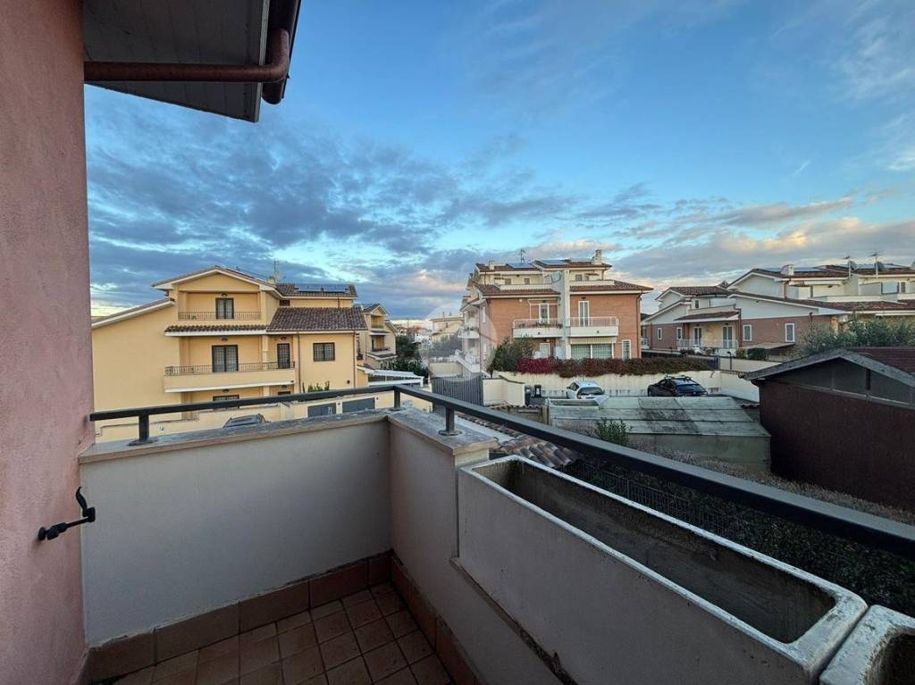 appartamento in vendita a Roma in zona Massimina/Casal Lumbroso