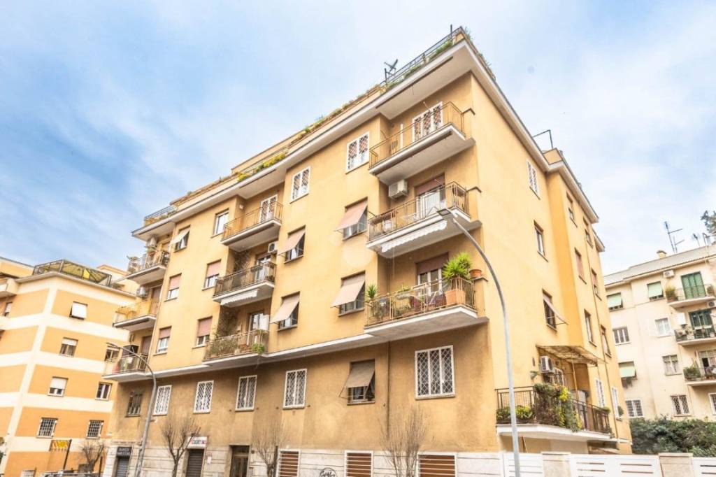 appartamento in vendita a Roma in zona Aurelio