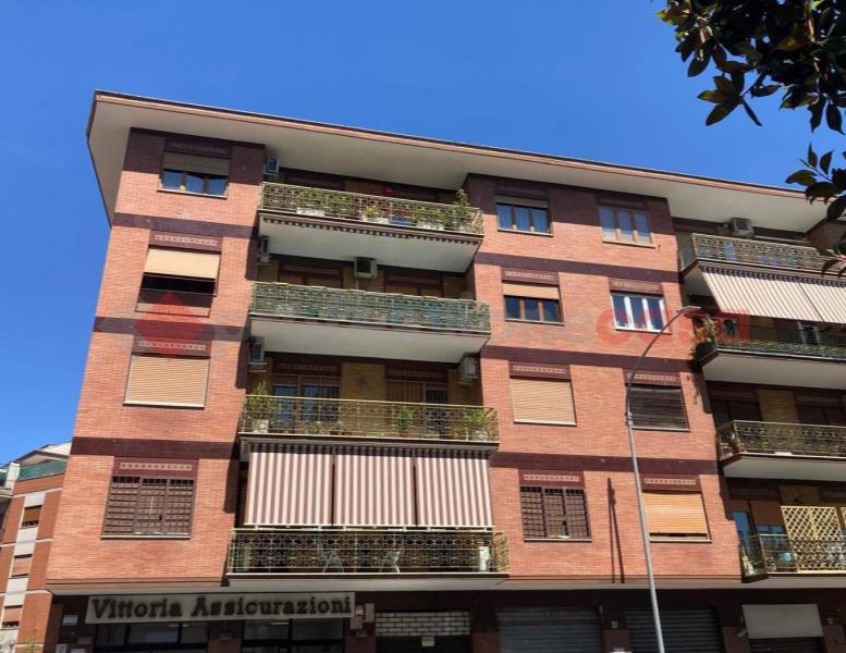 appartamento in vendita a Roma in zona Gianicolense