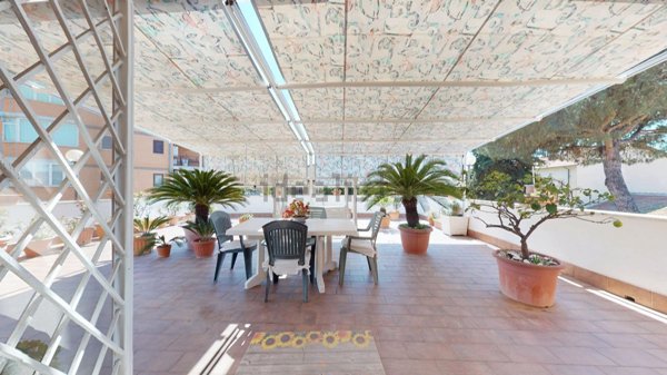 appartamento in vendita a Roma in zona Acilia