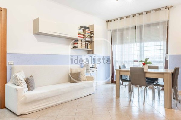 appartamento in vendita a Roma in zona Lunghezza
