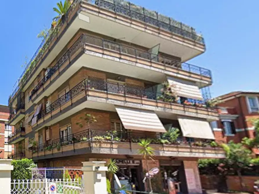 appartamento in vendita a Roma in zona Tuscolano