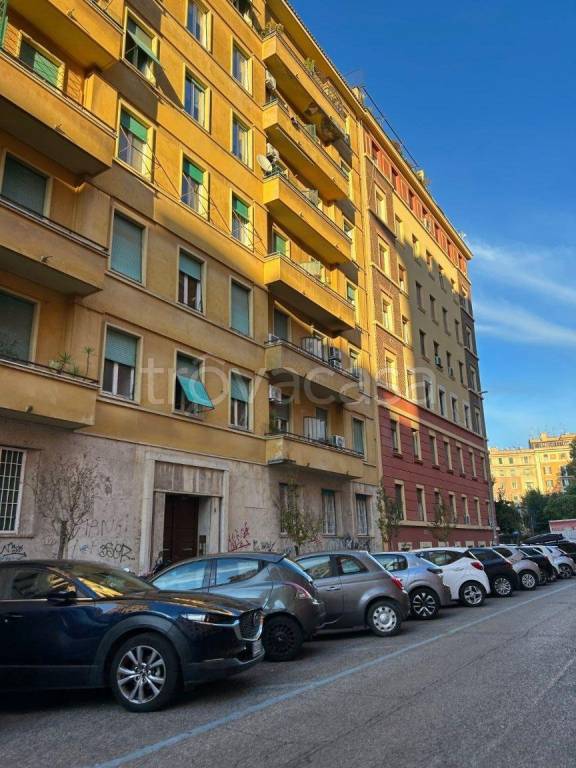 appartamento in vendita a Roma in zona Della Vittoria