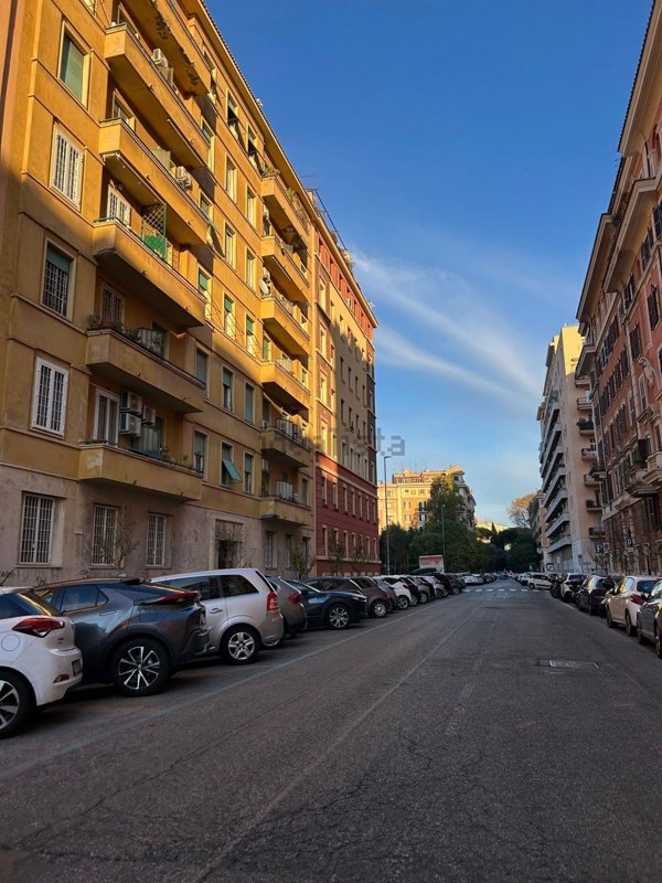 appartamento in vendita a Roma in zona Della Vittoria