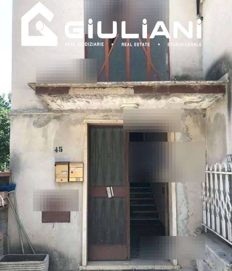 appartamento in vendita a Roma in zona Finocchio