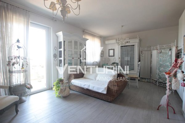 casa indipendente in vendita a Roma in zona Torrino