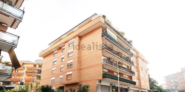 appartamento in vendita a Roma in zona Monte Sacro/Talenti