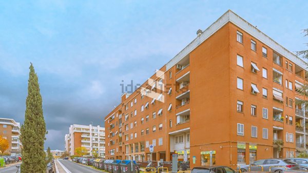 appartamento in vendita a Roma in zona Giuliano Dalmata