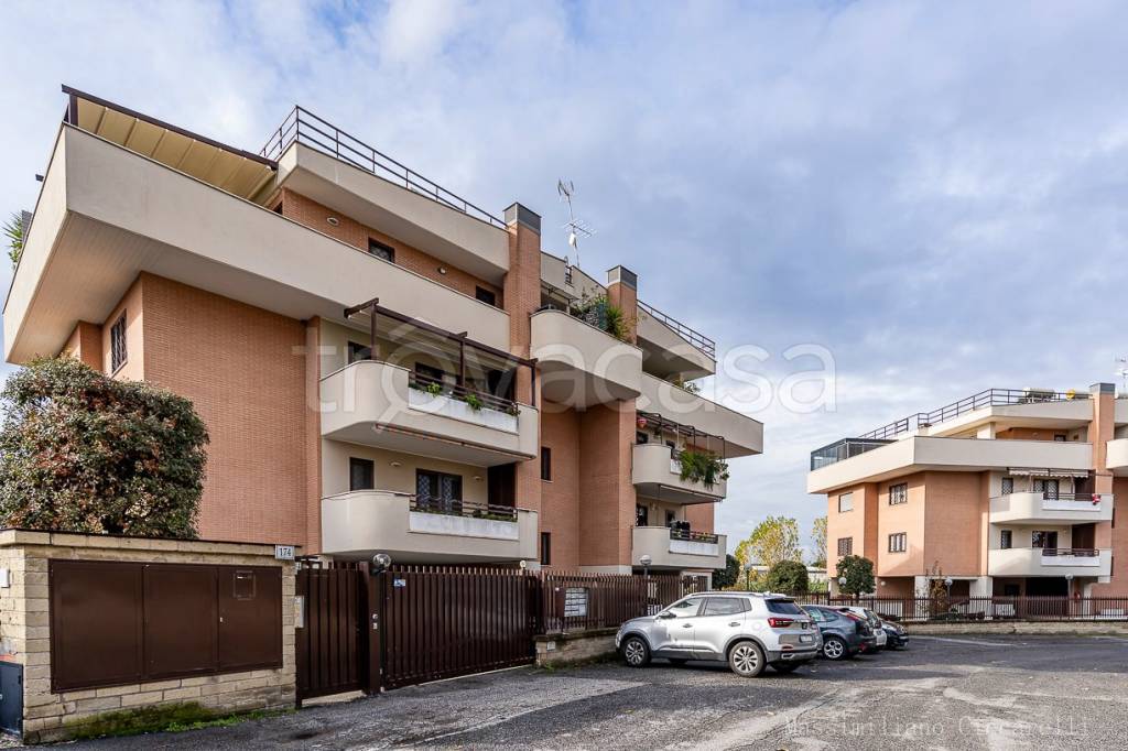 appartamento in vendita a Roma in zona Tor Vergata/Torrenova